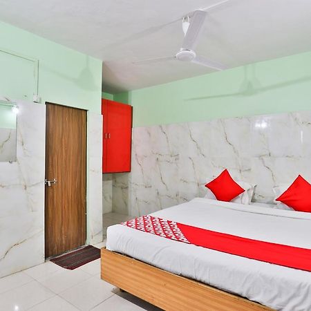 דמאן Oyo 24833 Hotel Silver מראה חיצוני תמונה