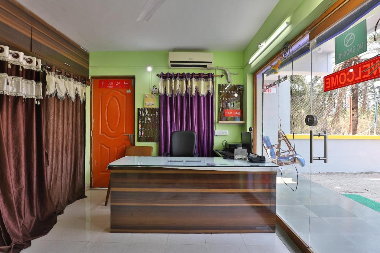 דמאן Oyo 24833 Hotel Silver מראה חיצוני תמונה