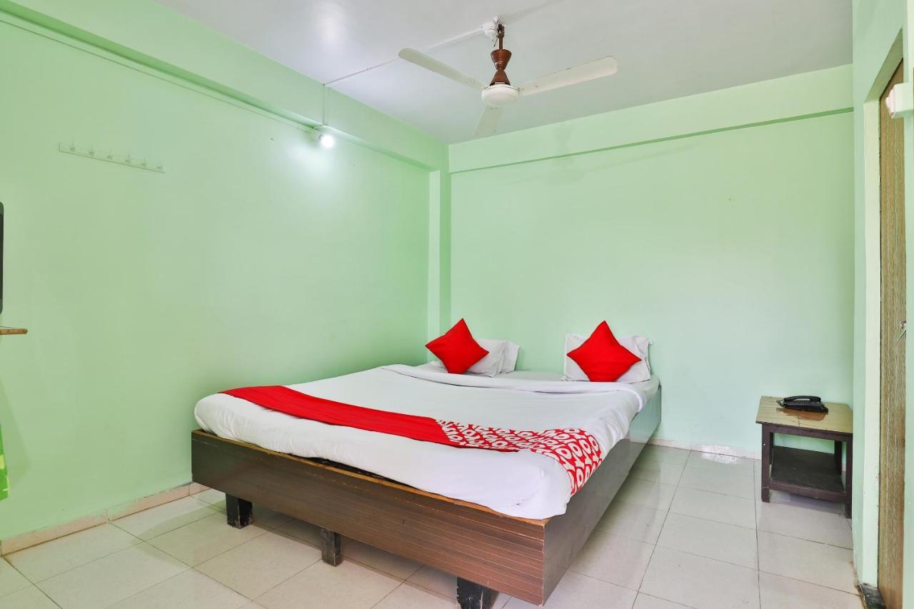 דמאן Oyo 24833 Hotel Silver מראה חיצוני תמונה